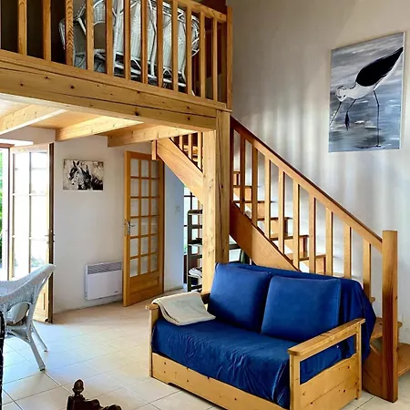 Small House In The Heart Of The Village Of St Martin De Re * Saint-Martin-de-Ré